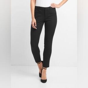 $7 w/$15+ bundle Gap skinny ankle pants, petite
